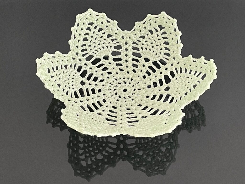 Catherine Carr. Pineapple Three Star (JG) crocheted glass