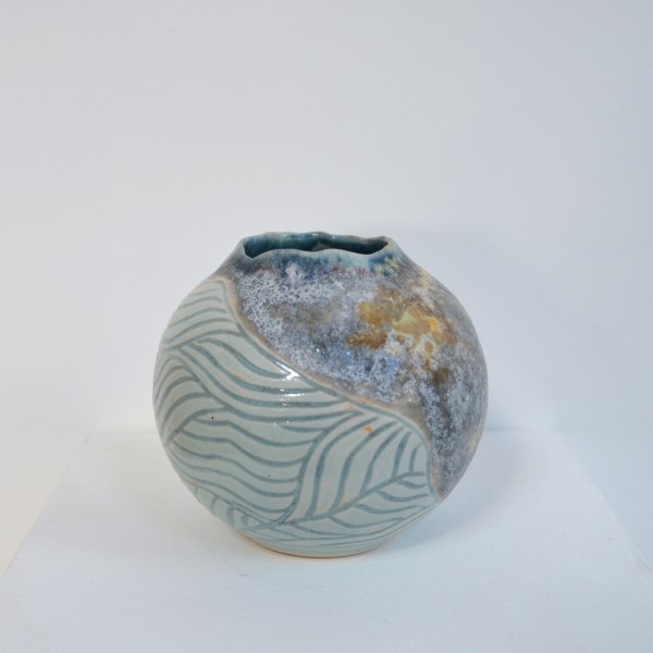 Belinda Glennon Small Rounded Lines Vessel 8 10H x 9W