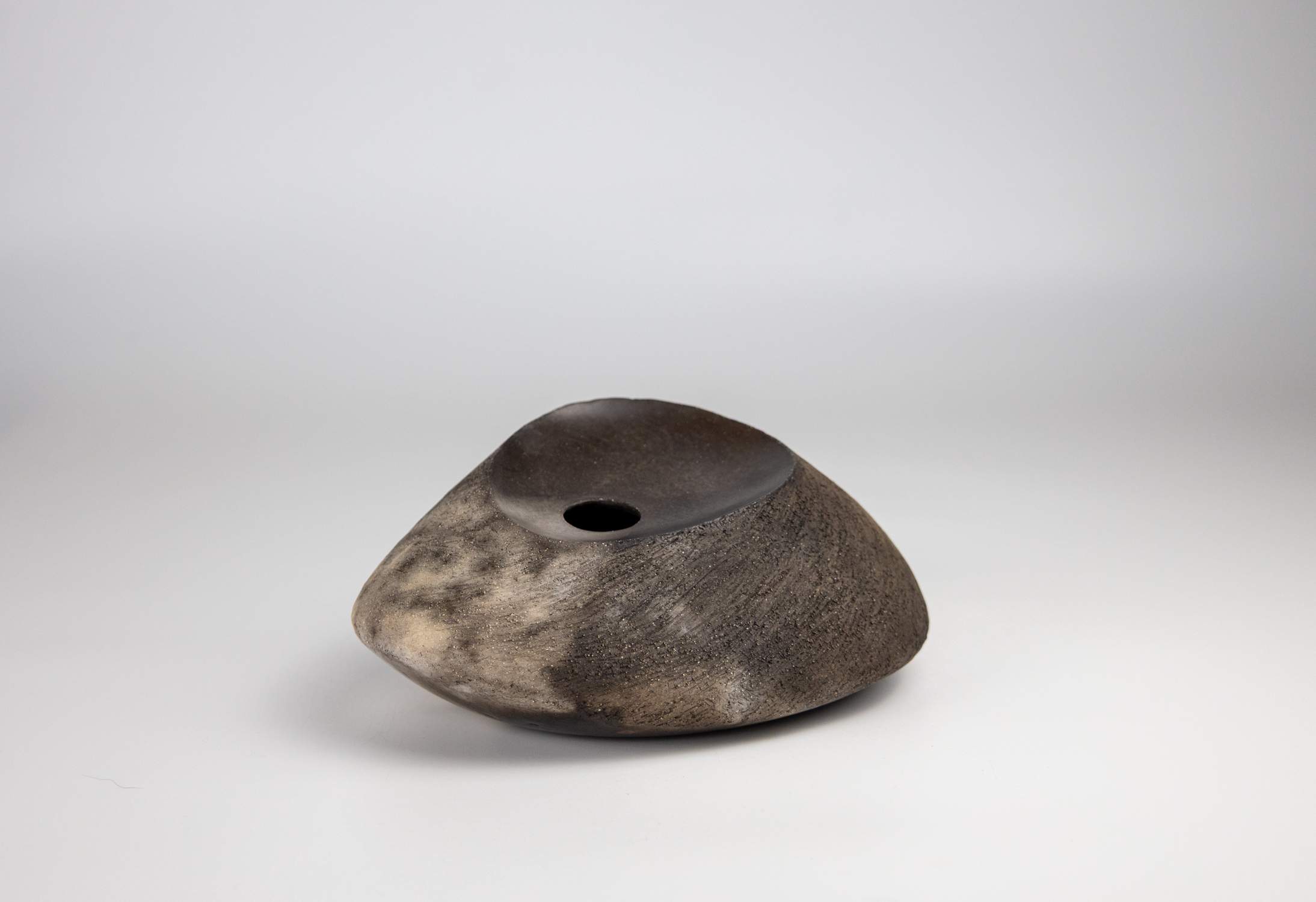 Heather Armstrong, RockFall2, ceramic, 20x16x9cm